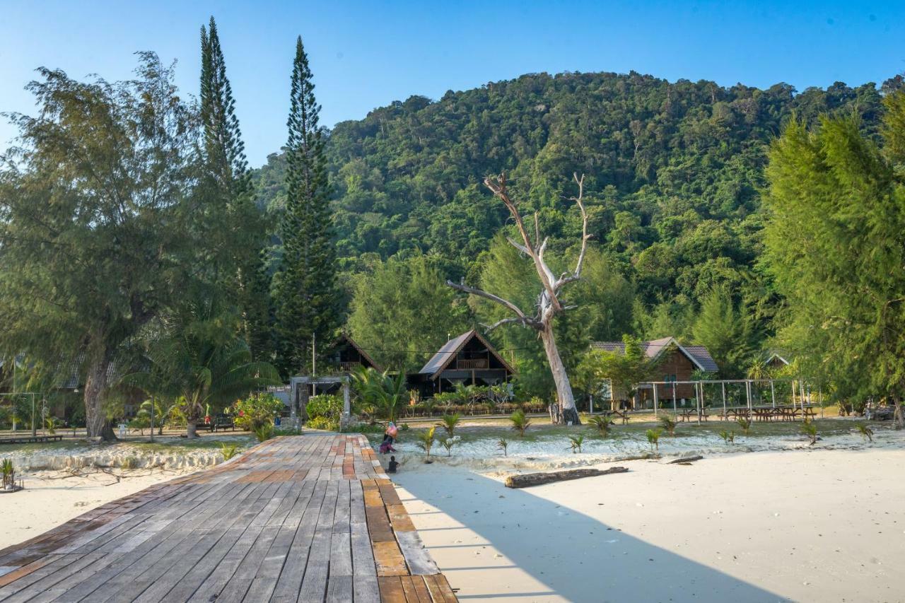 Bayu Lestari Island Resort Mersing Zewnętrze zdjęcie